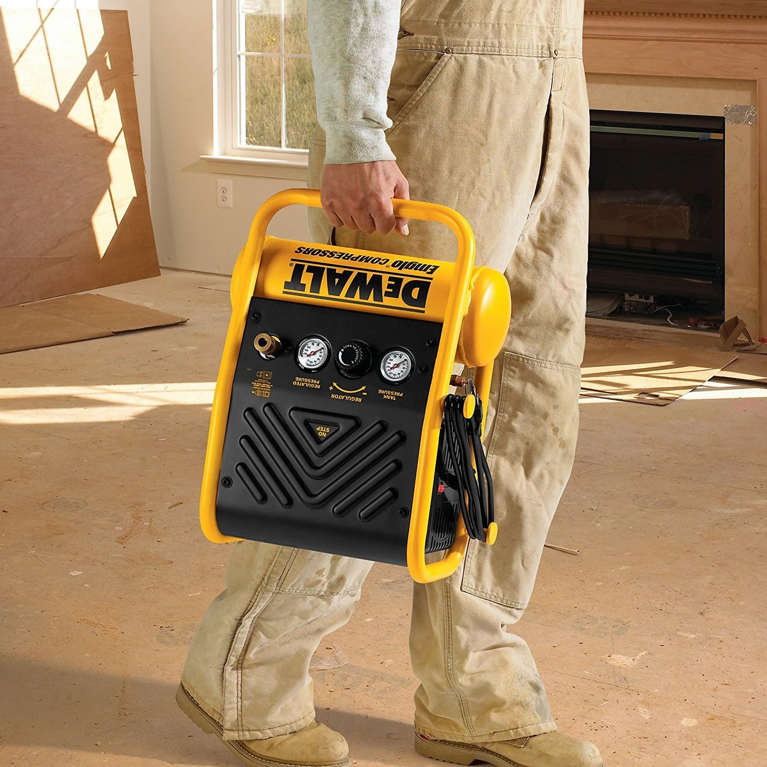 DeWalt 1 Gallon, 135 PSI Max, Trim Compressor 2 DeWalt 1 Gallon, 135 PSI Max, Trim Compressor - Image 2