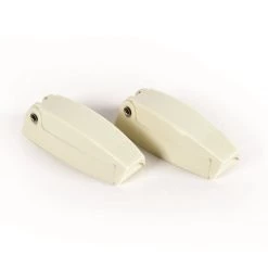 Camco Baggage Door Catches - 2 / Pack, Colonial White