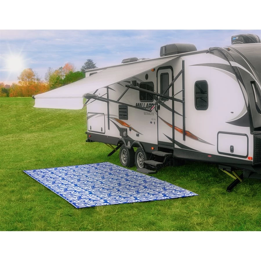 Camco Outdoor Mat 8' x 16' – Blue / White Swirl 2 Camco Outdoor Mat 8' x 16' – Blue / White Swirl - Image 2