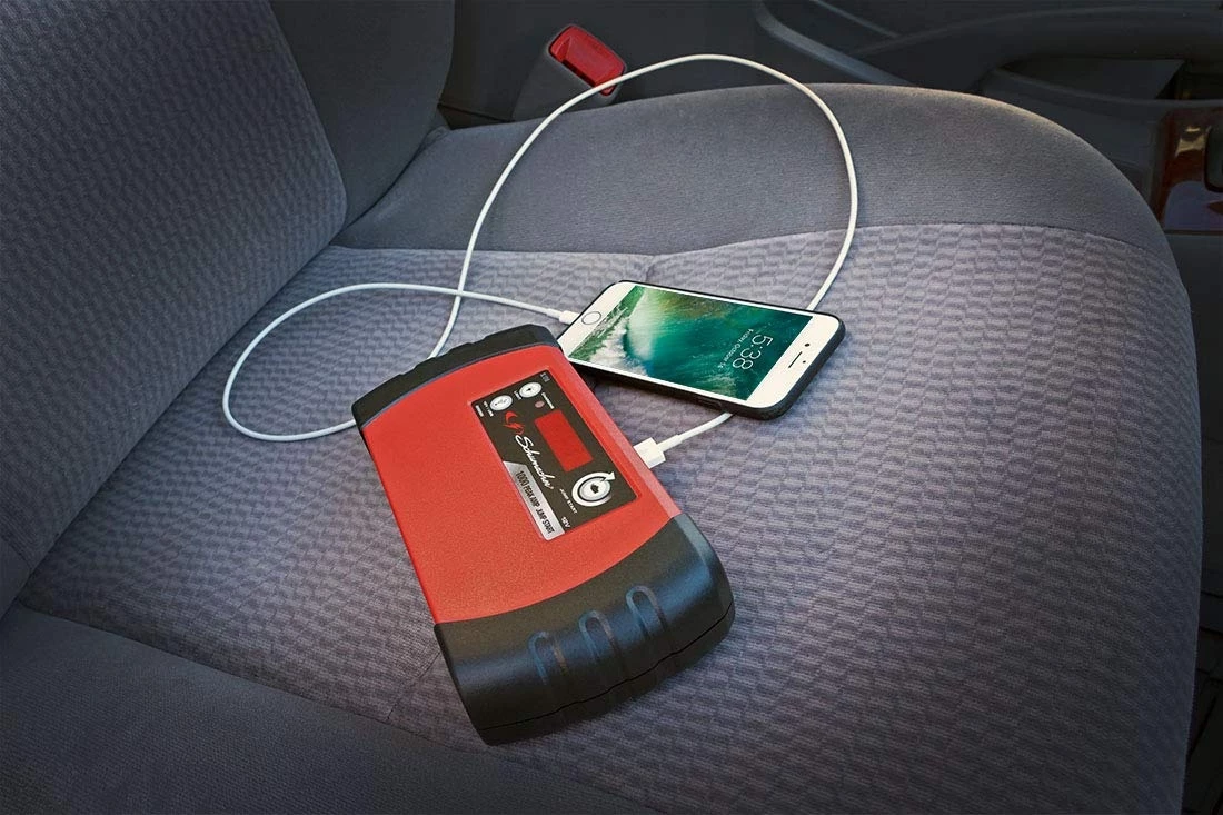 Schumacher 12V - 1000 Peak Amp Lithium Ion Jump Starter/ Portable Power 4 Schumacher 12V - 1000 Peak Amp Lithium Ion Jump Starter/ Portable Power - Image 4